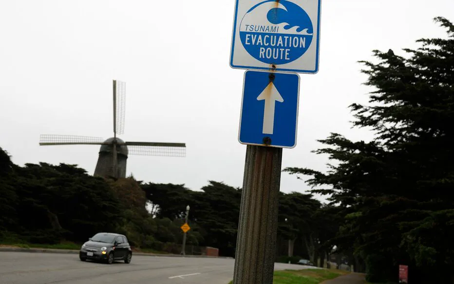 Le président Macron exprime sa solidarité avec les habitants des Marquises suite à un tsunami