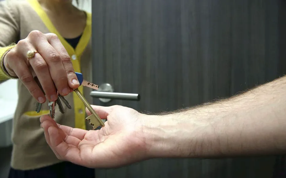 Le prix de l'immobilier à Paris : une décision de vie ou de mort pour les jeunes diplômés ?