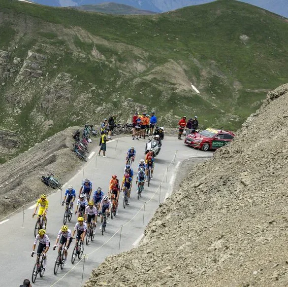 Le tour de force des Pyrénées : une épreuve épique sur les sommets