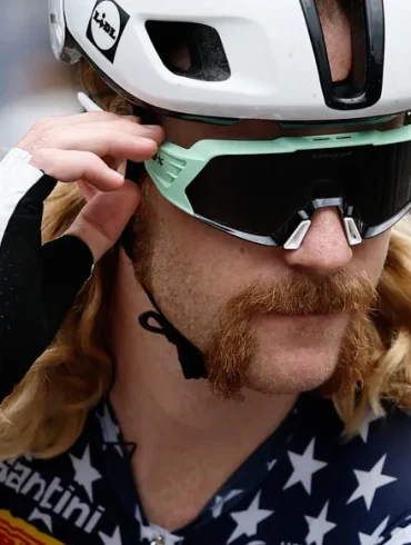 Le Tour de France 2025 : une demande en mariage sur les Champs-Élysées