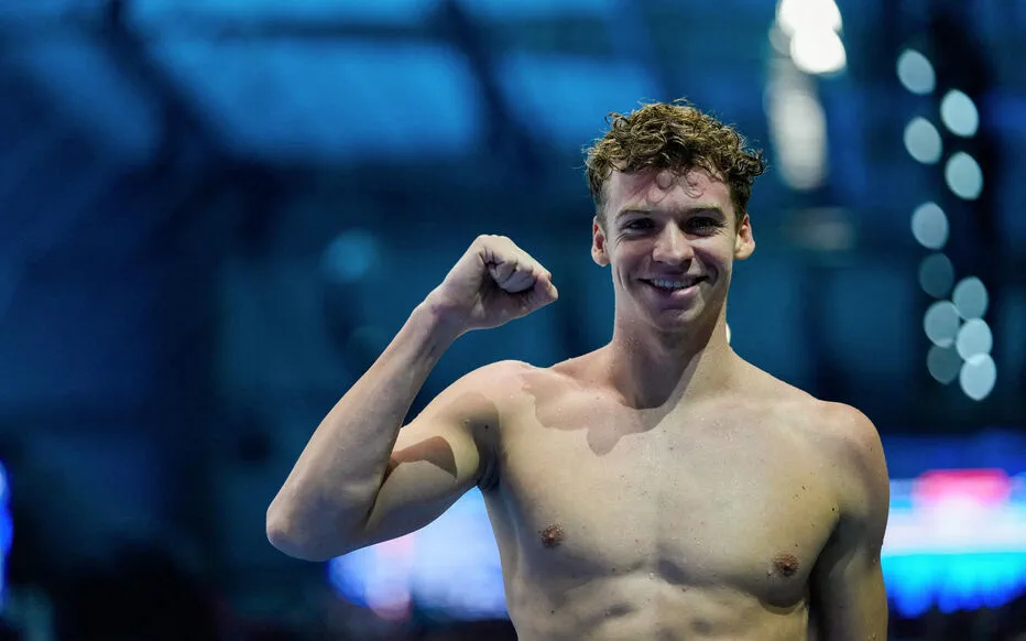 Léon Marchand, nouveau recordman du monde du 200 m 4 nages