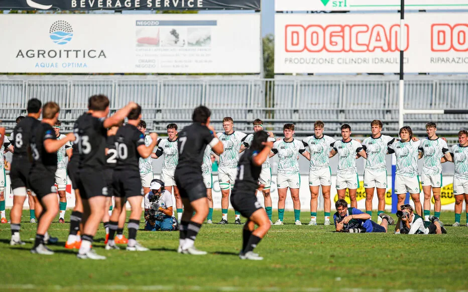 Les Baby Blacks dominent les Bleuets lors d'une intense demi-finale de la Coupe du monde de rugby U20