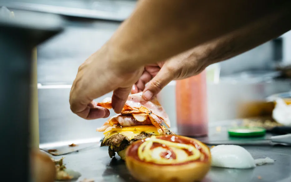 Les chaînes de restauration rapide à la peine en Suisse selon l'UFC-Que Choisir