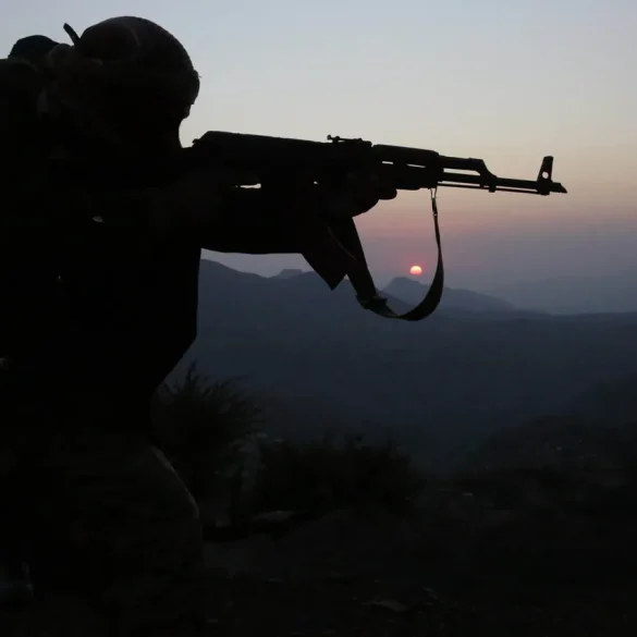 Les Houthis menacent les compagnies maritimes collaborant avec Israël