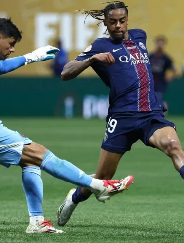 L'incroyable série de matches de Bradley Barcola : un nouveau record à 100 ans