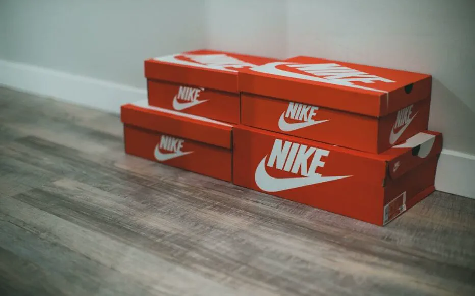 Nike invente les baskets « dad shoes » : confort maximal et look affirmatif