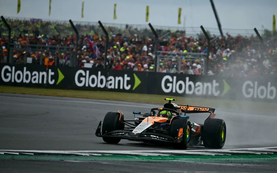 Silverstone : Norris triomphe dans des conditions délicates