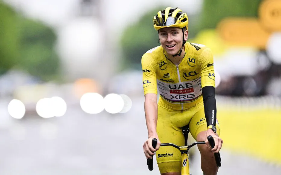 Tadej Pogacar domine le Tour de France pour la quatrième fois