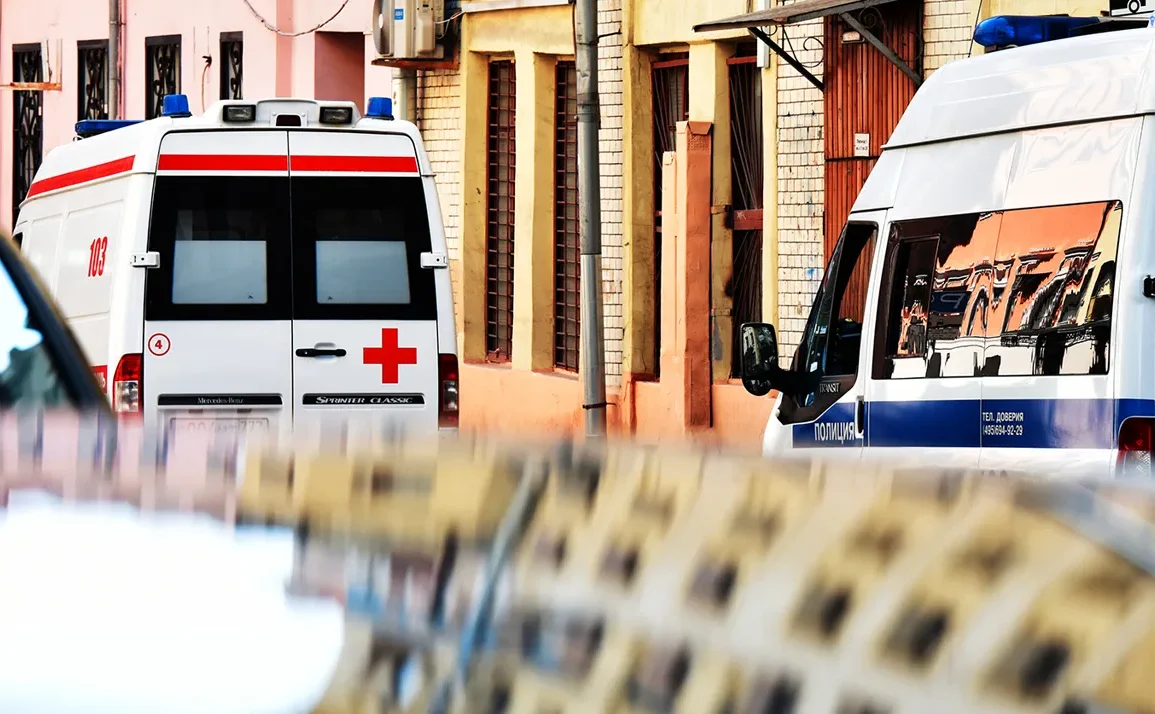 Un agent de police grièvement blessé lors d'une attaque de drone dans le district de Glomsky en Russie