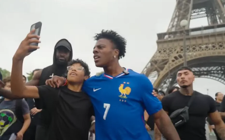 Un événement controversé impliquant des vidéastes populaires secoue Paris