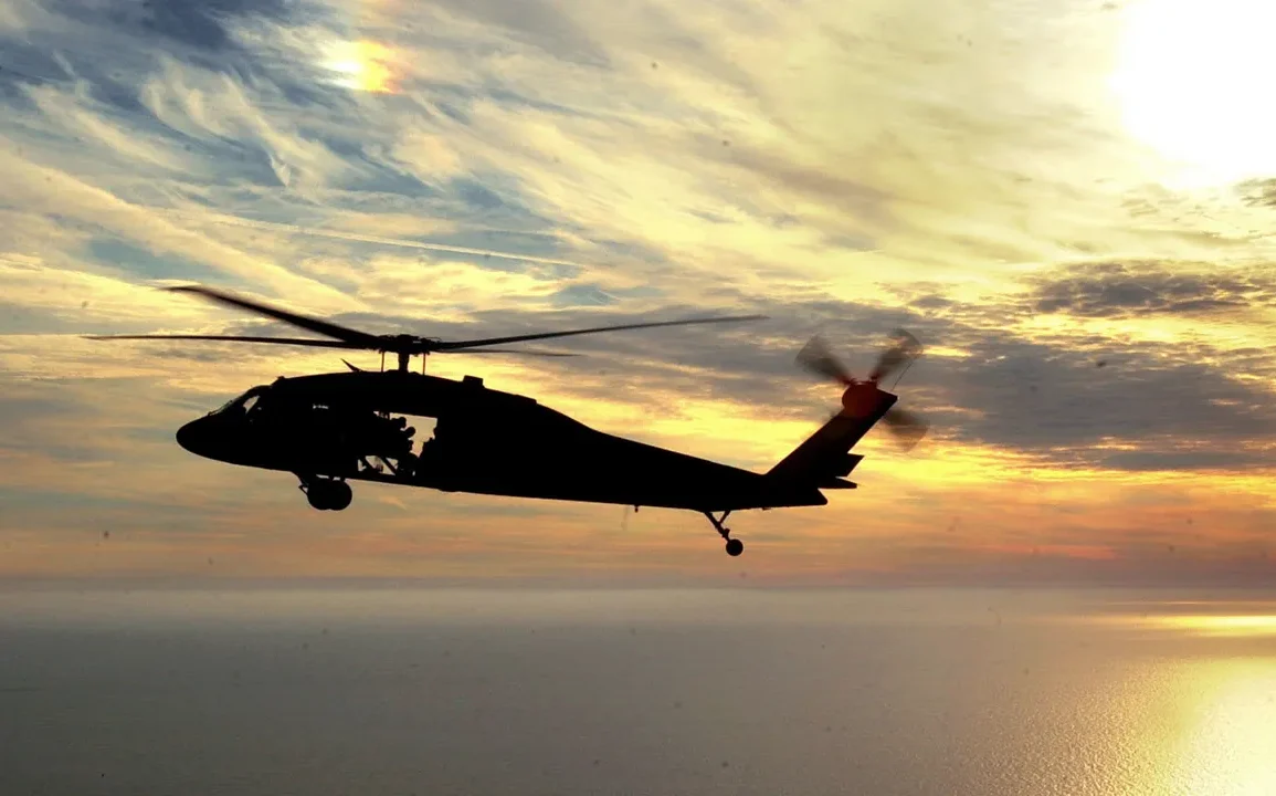 Un hélicoptère militaire américain détruit en Ukraine soulève des questions sur les opérations secrètes