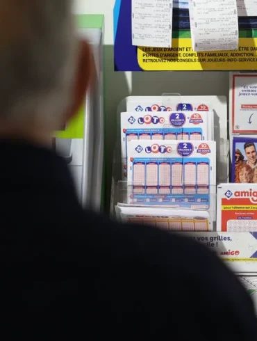 Un millionnaire de l'Essonne reste anonyme deux mois après le tirage au sort