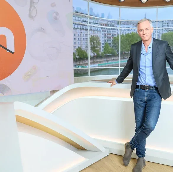 Un nouveau visage à la télévision publique : Julien Arnaud rejoint BFMTV