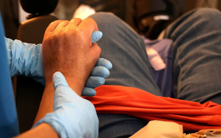 Un pédiatre présumé agresseur sexuel d'une adolescente