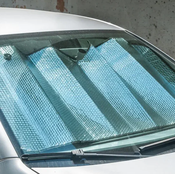 Une tragédie au Texas : une fillette décédée après avoir été laissée seule dans une voiture en plein soleil