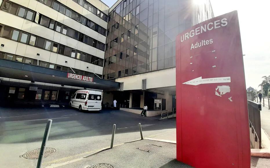 Accident de bus à Clamart : un piéton en état d'ébriété sérieusement blessé