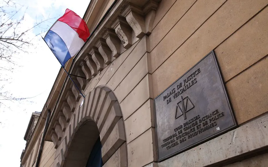 Attaque raciste à Meulan-en-Yvelines : une jeune femme et son père visés pour leur identité ethnique