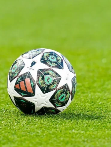 Faillite cardiaque sur le terrain : un match amical sous tension à Oisseau-le-Petit