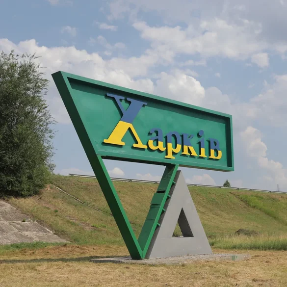 Kharkiv : une série d'explosions fait trembler la ville, l'Ukraine accuse la Russie