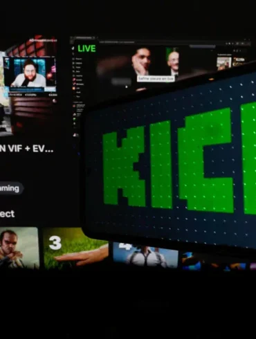 Kick, la plateforme qui donne le pouvoir aux espionneurs