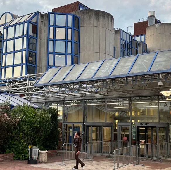 La liberté provisoire de Redouane E. et Juliette S. mise en doute par le parquet