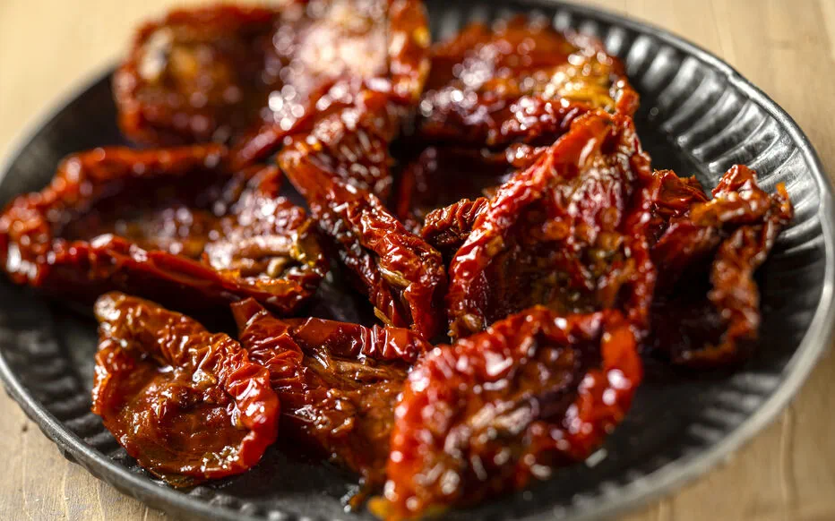 La magie de la conservation : transformer les tomates en délices séchés