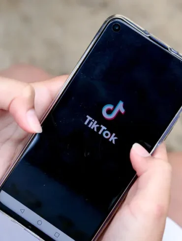 La mort immédiate est la punition appropriée : les commentaires haineux déferlent après des accusations fausses