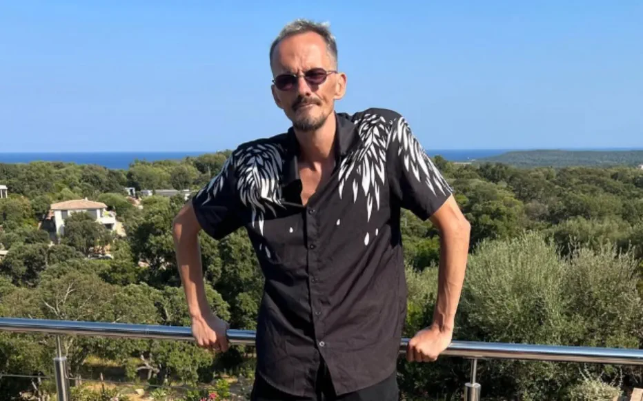 La mort soudaine d'un streamer français éveille la conscience des risques