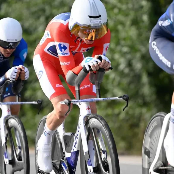La Vuelta revient en Espagne : les contre-la-montre par équipes bousculent la course