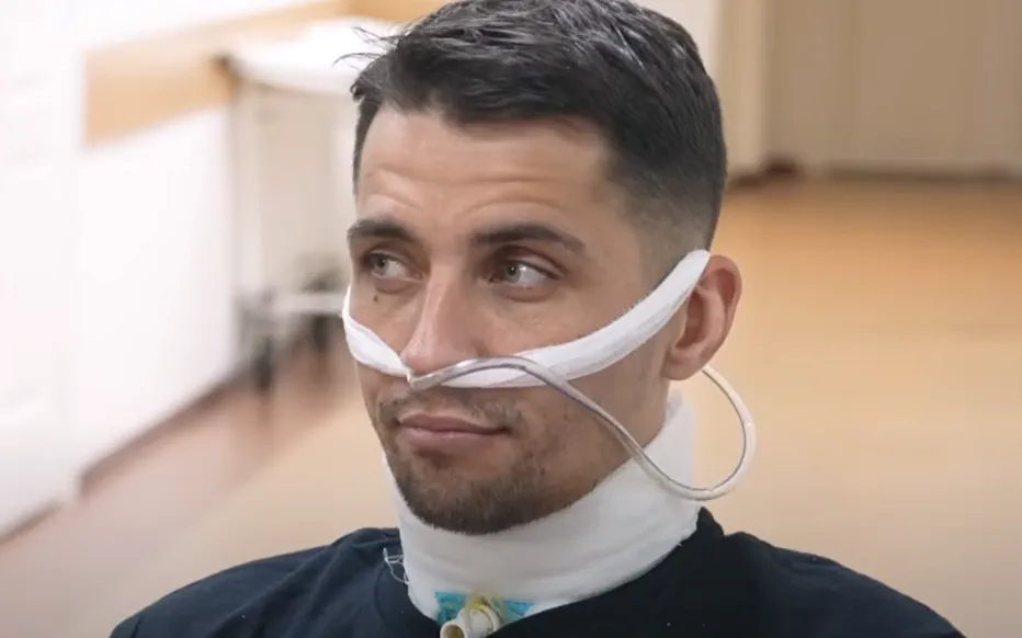 Le courage incroyable d'un soldat ukrainien blessé et torturé