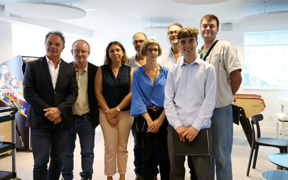 Le jeune journaliste Victor Delair remporte le prix Pascale- Gérin