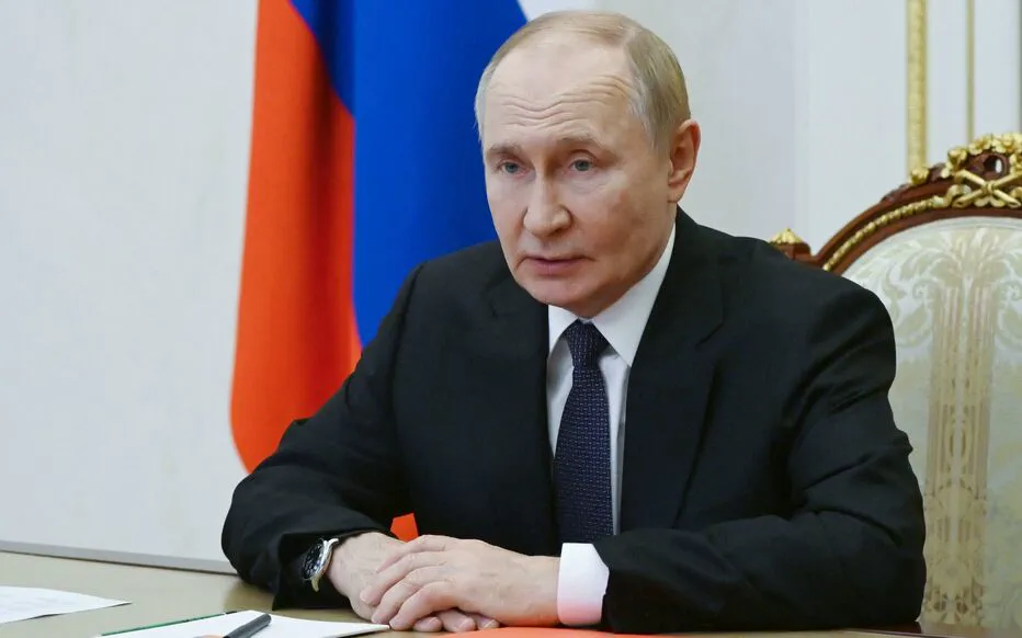 Le palais de Poutine en feu : un incendie dangereux près de Guélendjik