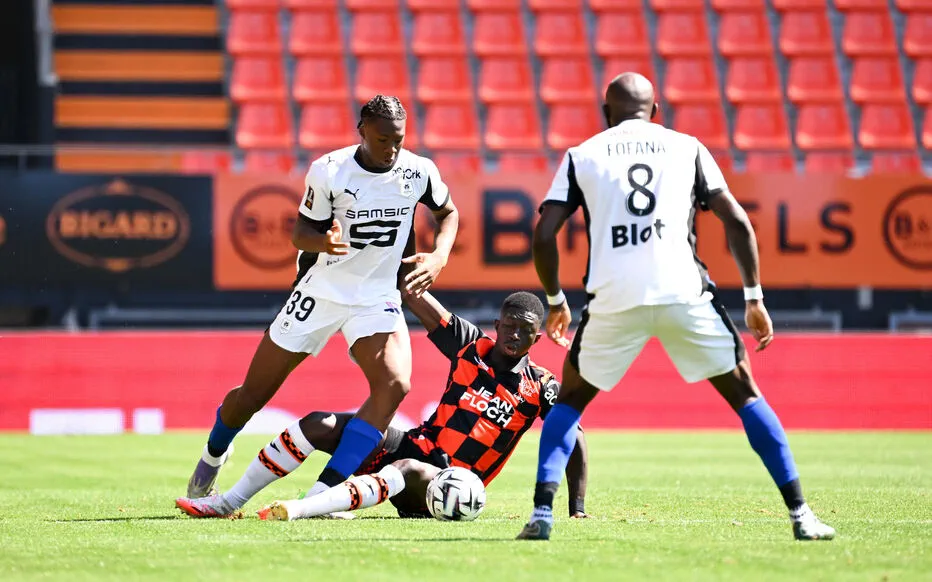 Le Stade Rennais sans chaussettes : une rencontre insolite face au FC Lorient