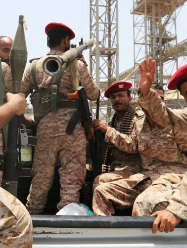 Les Houthis revendiquent une attaque hypersonique contre Israël