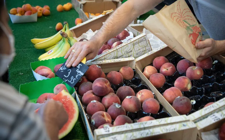 Les prix des fruits et légumes sur le marché de Malakoff font grincer certains dents