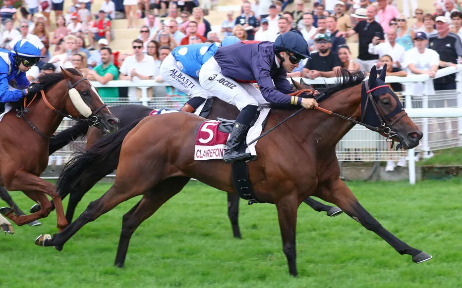 Maia Star, une jument prometteuse, s'impose au Prix Deauville Tattoo Festival