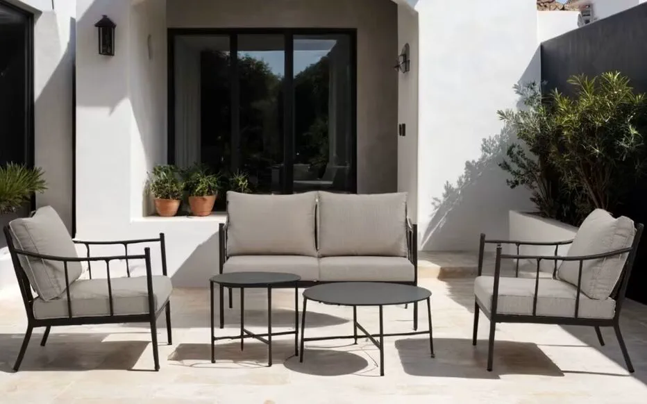 Miennes du Monde : Salon de jardin Napoli à un prix exceptionnel