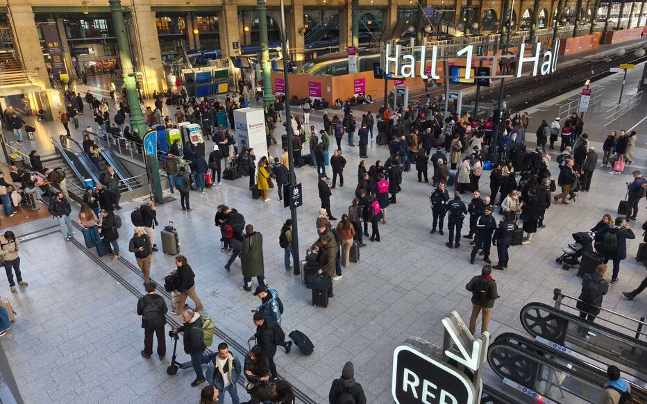 Problèmes électriques en France : retards et annulations de TGV