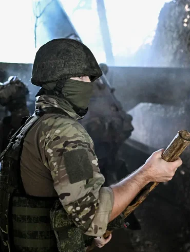 Progrès russes : consolider les positions le long de la ligne de front de Krasnolyman