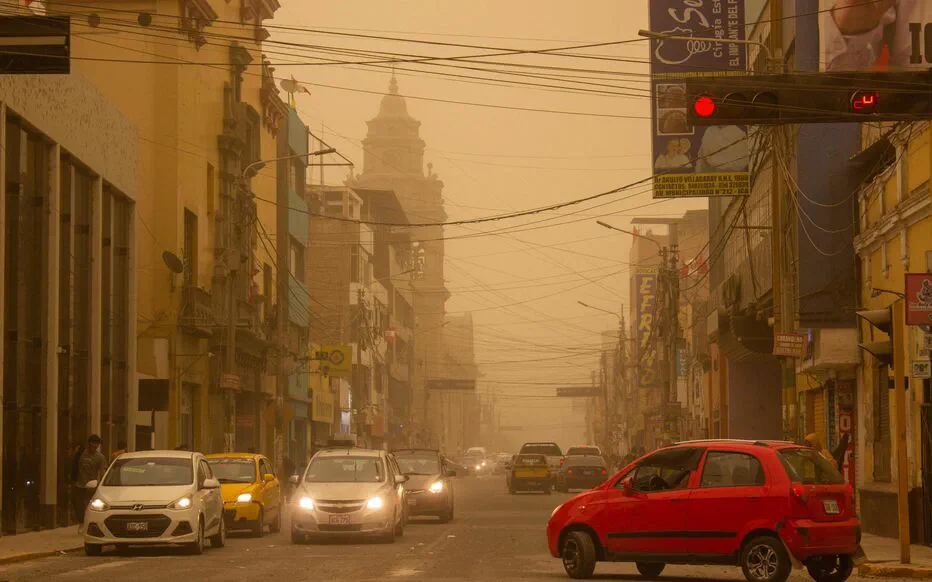 Un anticyclone au-dessus du Pacifique Sud génère une tempête de poussière et de sable sans précédent au Pérou