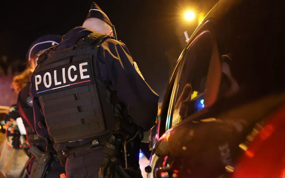 Un trafiquant de drogue présumé, suspect dans une affaire nationale, est pris en flagrant délit