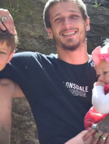 Une tragédie laisse un père et un enfant séparées à jamais