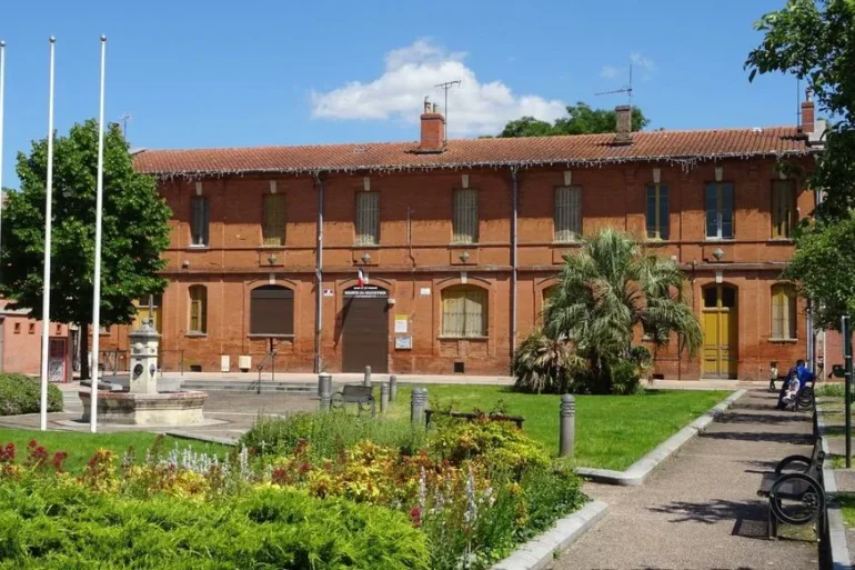 Urgence Logistique : Les Habitants de Lafourguette s'Opposent au Projet d'Entrepôt