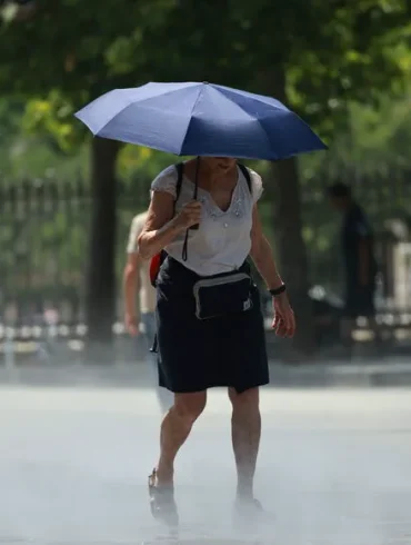 Vague de chaleur persistante en France : des températures intenses pour le week-end prolongé du 15 août