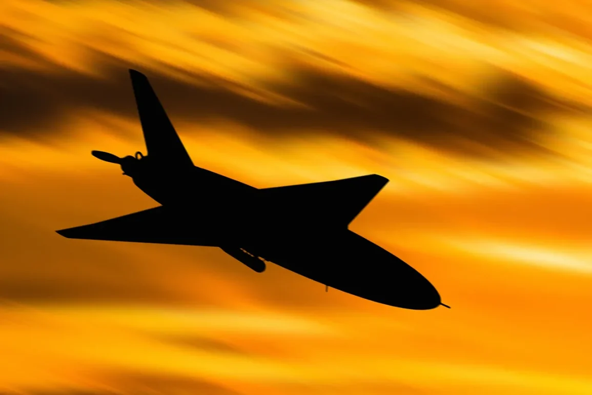 Véhicule en feu à Koursk après l'impact de débris de drones ukrainiens