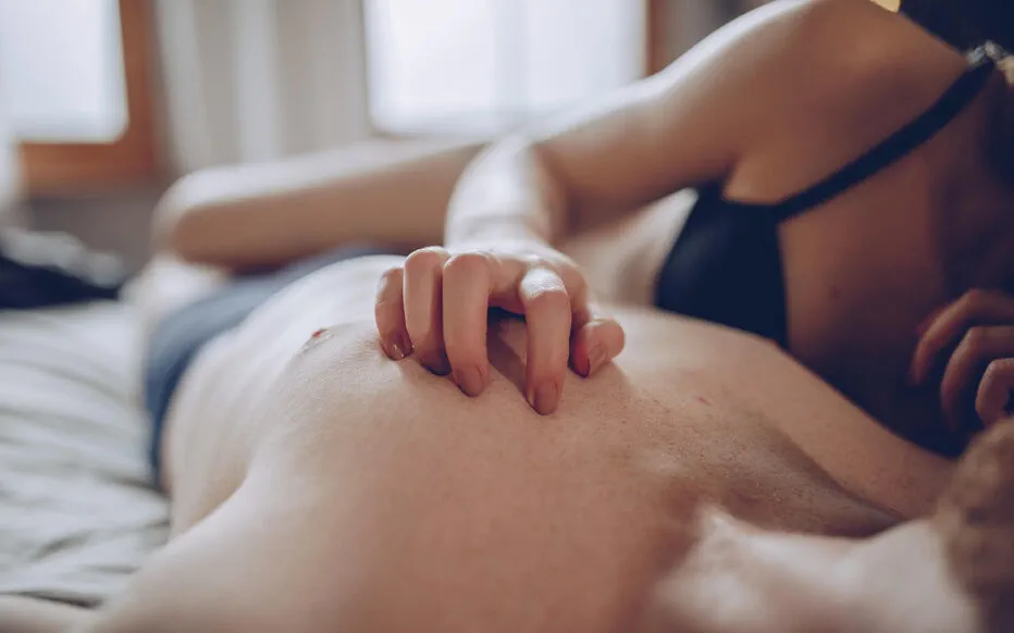 Ventilateurs : un nouveau talent pour rafraîchir les relations intimes pendant l’été ?