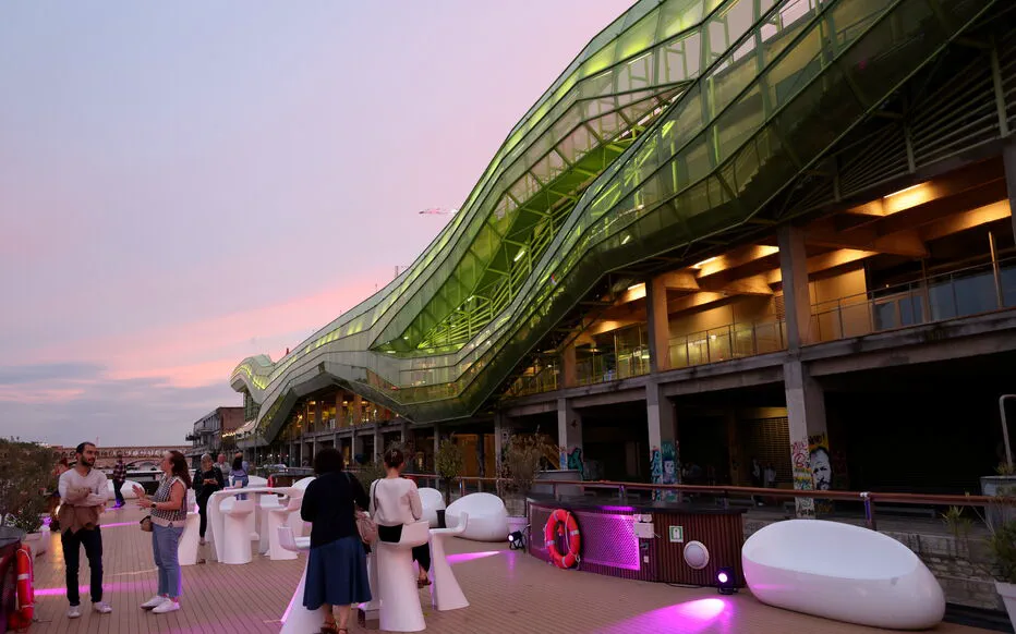 Violence et vol lors d'une agression à Paris