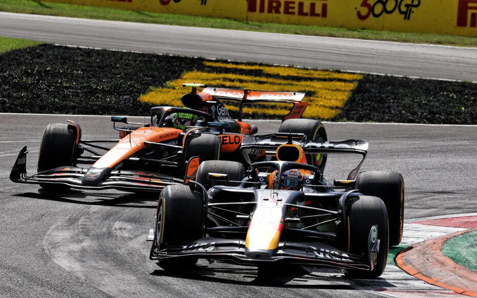 Accrochage entre Carlos Sainz et Oliver Bearman : Les deux pilotes s'en sortent indemnes