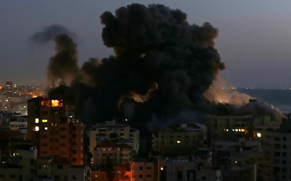 Bilans tragiques des frappes israéliennes sur la bande de Gaza