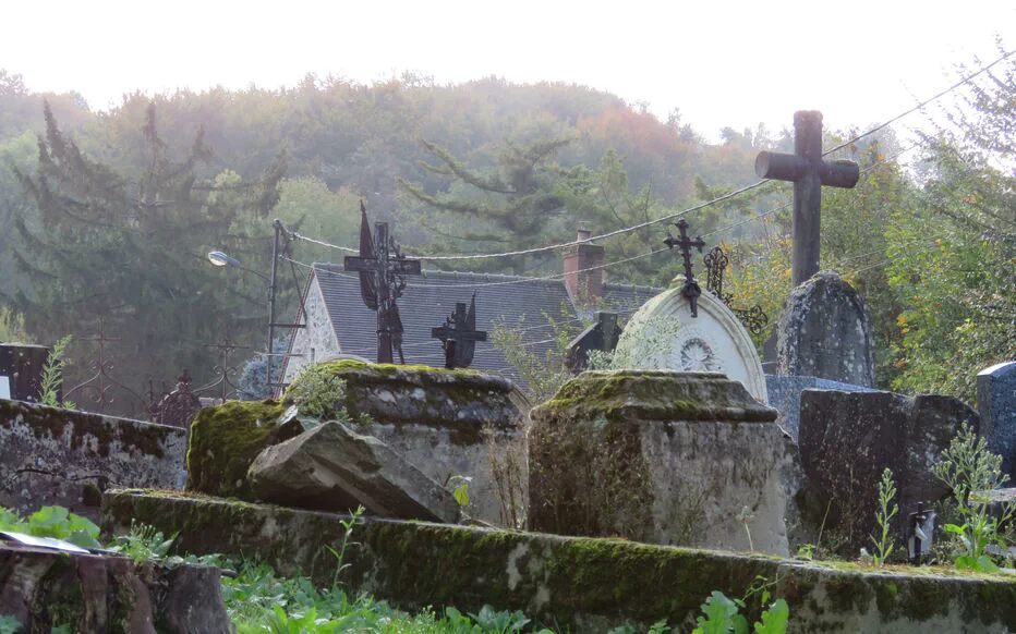 Choc et chagrin après la mort soudaine de Norman White lors des funérailles de son fils